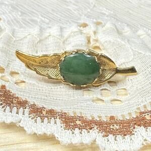 Vintage 80s 90s Gold Tone Green Stone Small Leaf Brooch Fairy Forest Whimsy